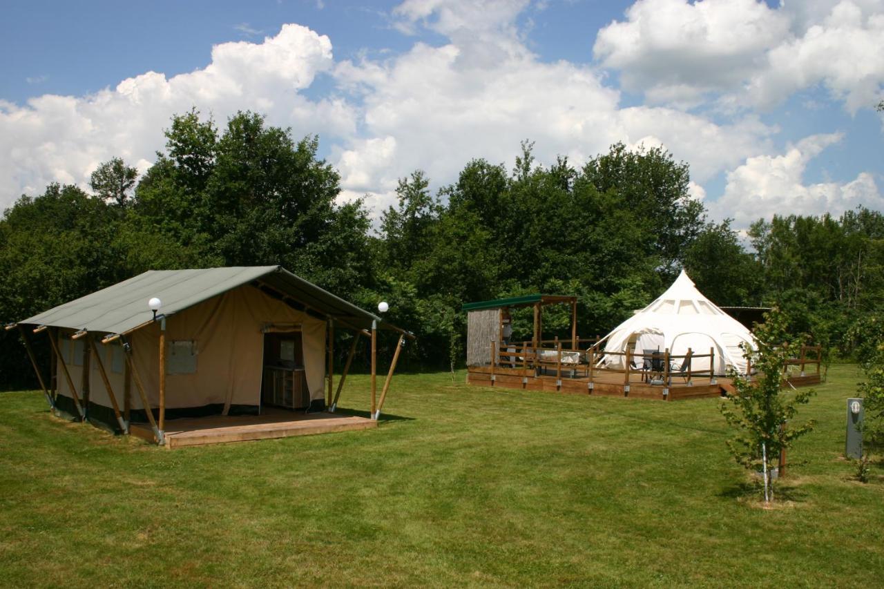 Hotel Safari At La Petite Lande Thiviers Exterior foto